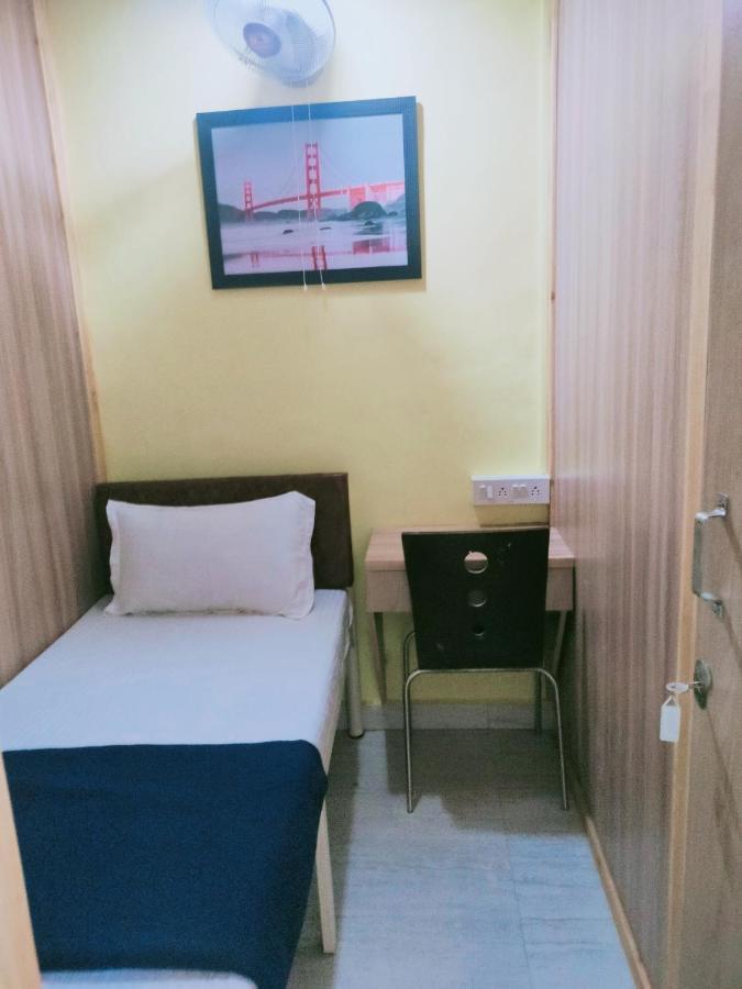 Royal Cabin Stay Mumbai Eksteriør bilde