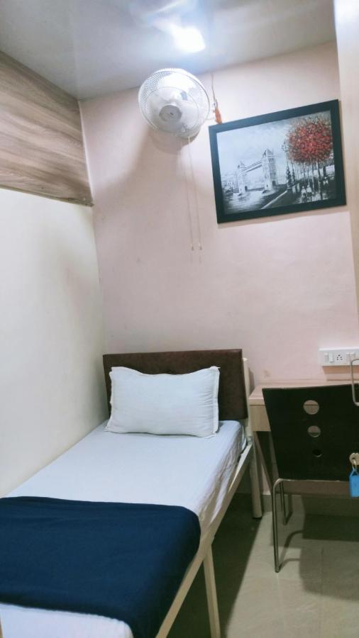Royal Cabin Stay Mumbai Eksteriør bilde